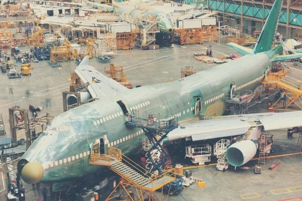 The Importance of Certified Payroll for Construction, Waste Disposal, and Manufacturing - Complete Payroll